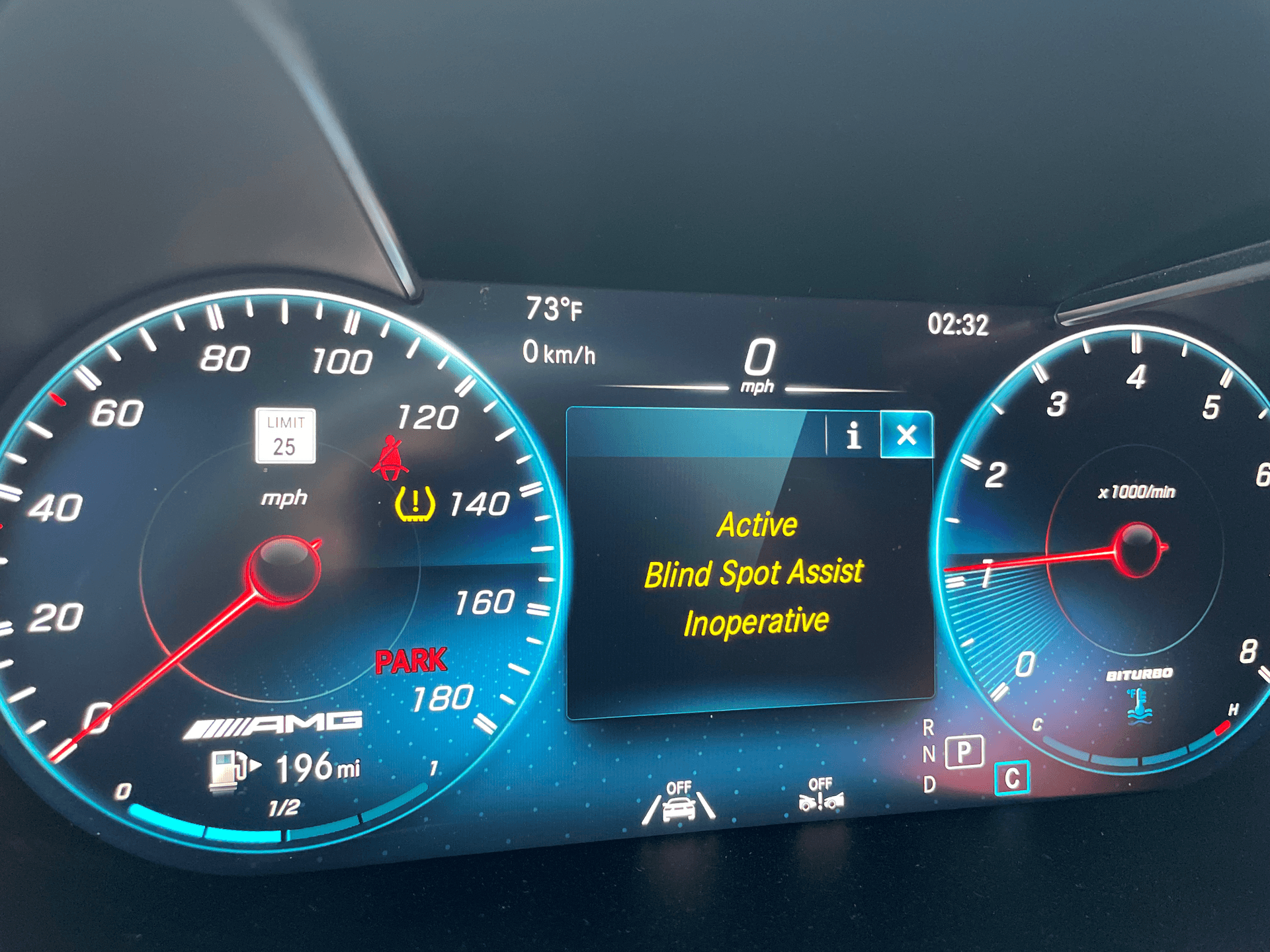 Mercedes blind spot assist warning